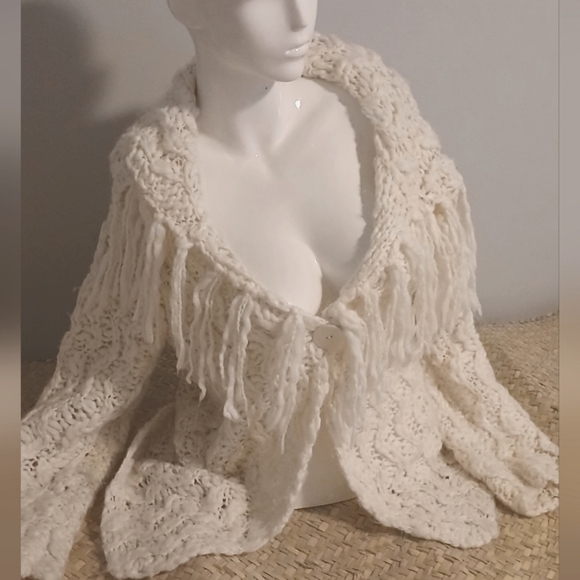 Chico's size 2, pre-owned,  pearl Women's Fringe Cardigan Sweaters Long Sleeve - Picture 1 of 9